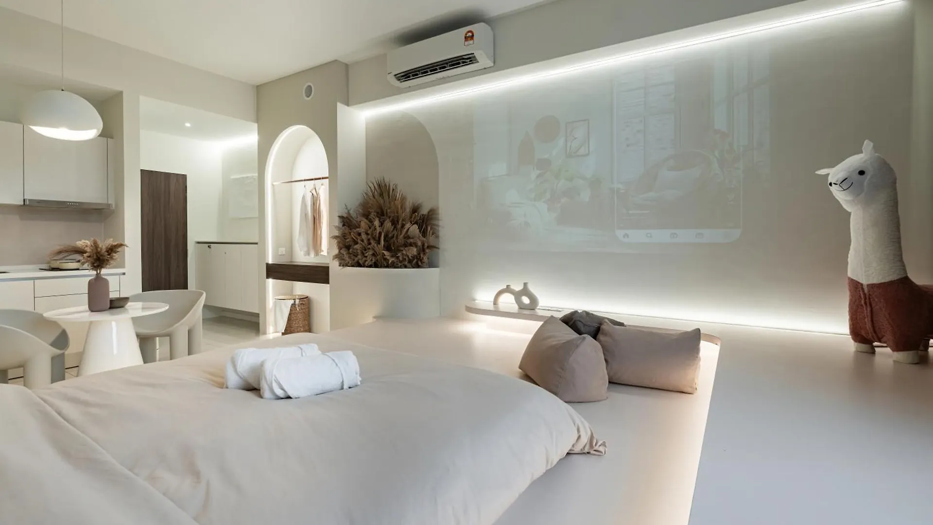 Chambers Suites Kl By Wabi Wood'S House Kuala Lumpur